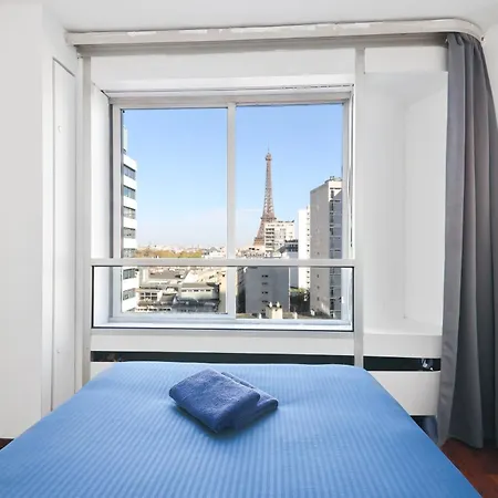 Quartier Tour Eiffel 7 Free Netflix